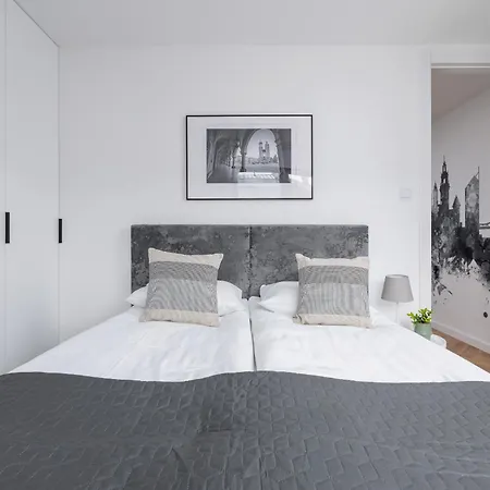 Lux Kosciuszki 39 With Parking By Renters Prestige Apartament Kraków