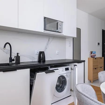 Lux Kosciuszki 39 With Parking By Renters Prestige